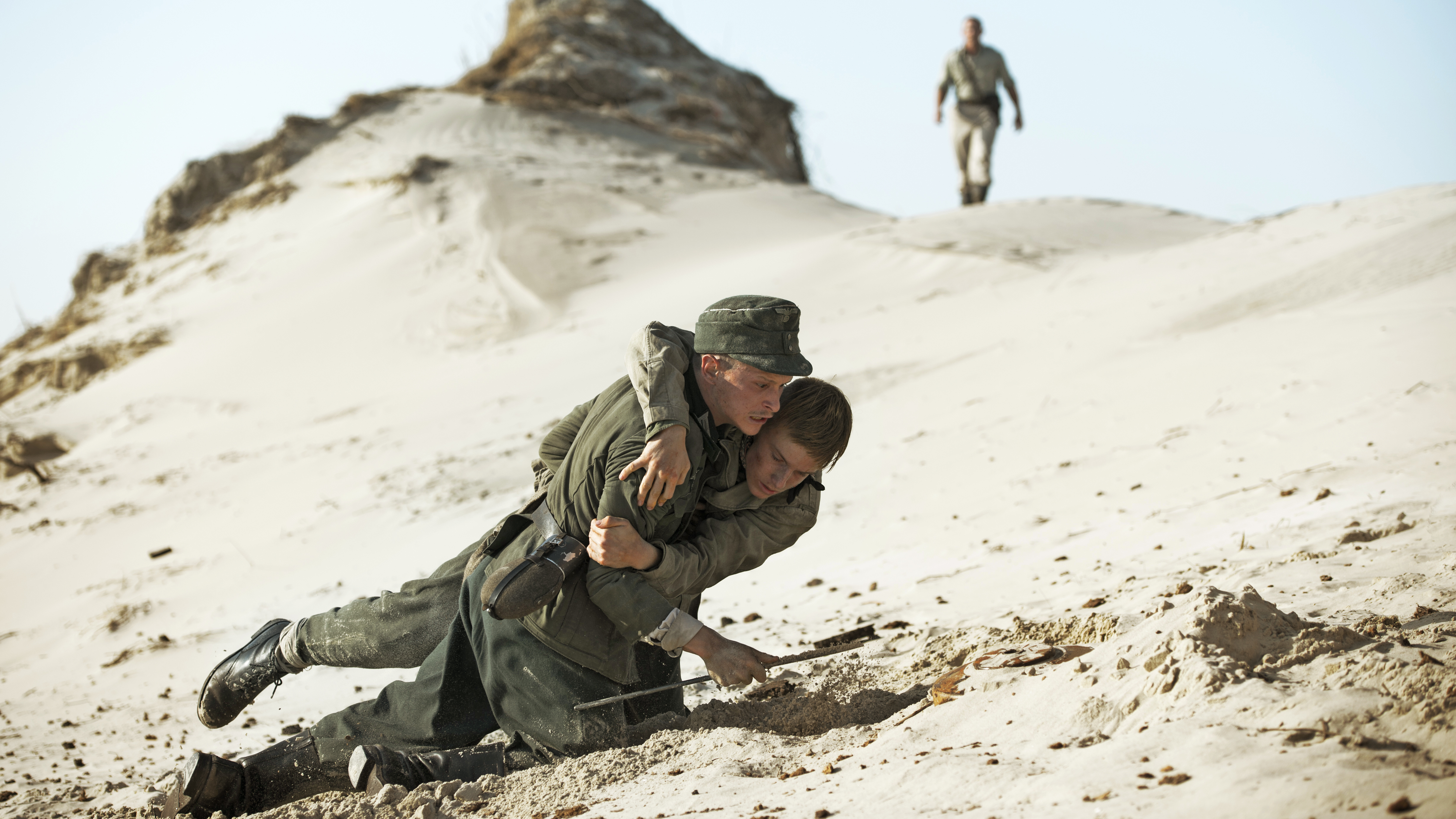 land of mine spacemov